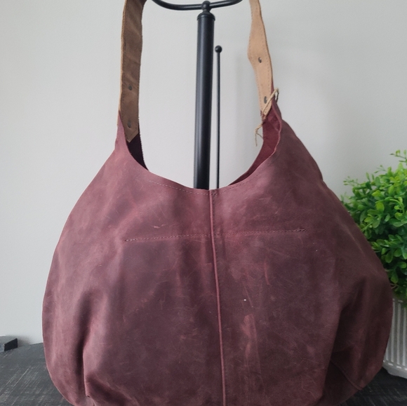 Bohnke Leather Oxblood Hobo Shoulder Bag - Picture 6 of 8
